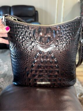 EUC Authentic Brahmin Katie Melbourne croc embossed leather handbag/crossbody